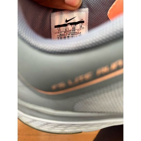 Nike Women Shoe FS Lite Run 4 Premium  Athletic Sneaker Pre Owned size 11 women - Picture 6 of 6